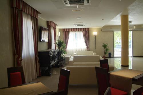 Hotel Arthur Solignano Nuovo Εξωτερικό φωτογραφία